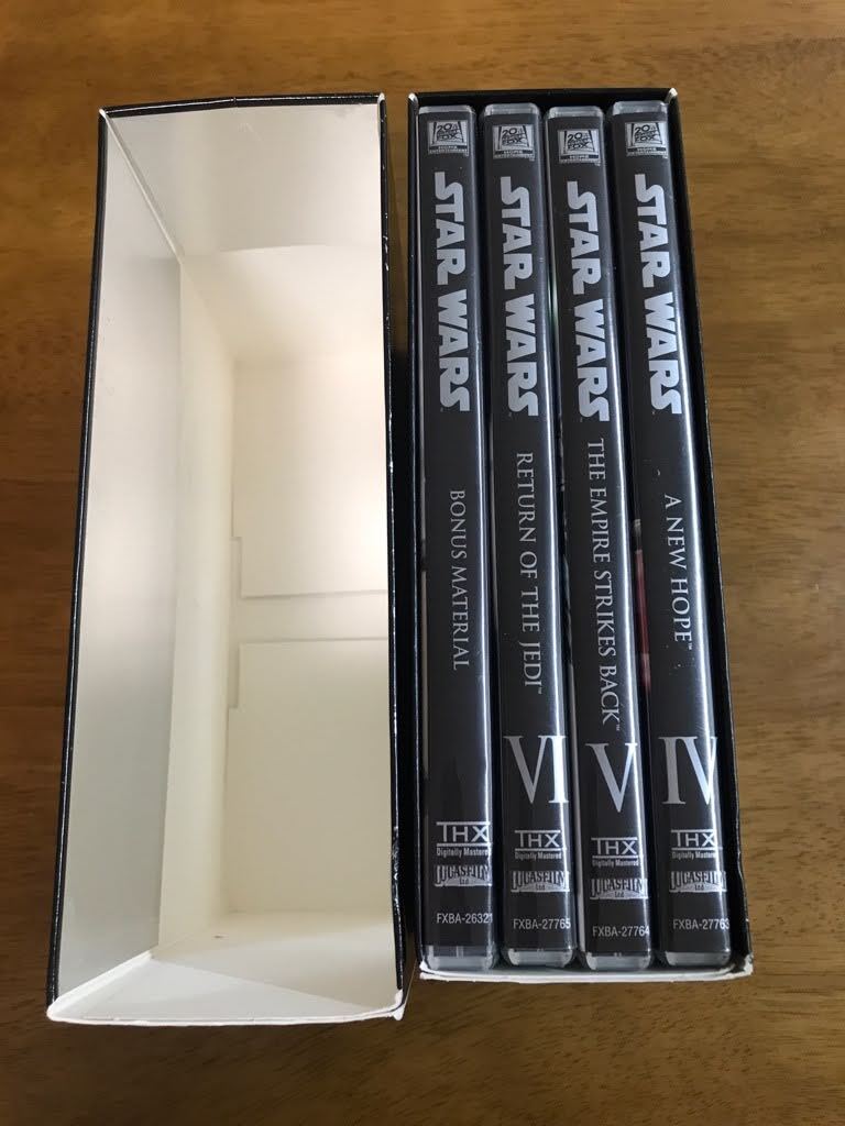 J6/4枚組DVD-BOX スター・ウォーズ トリロジー ※各、リーフレット付き_画像6