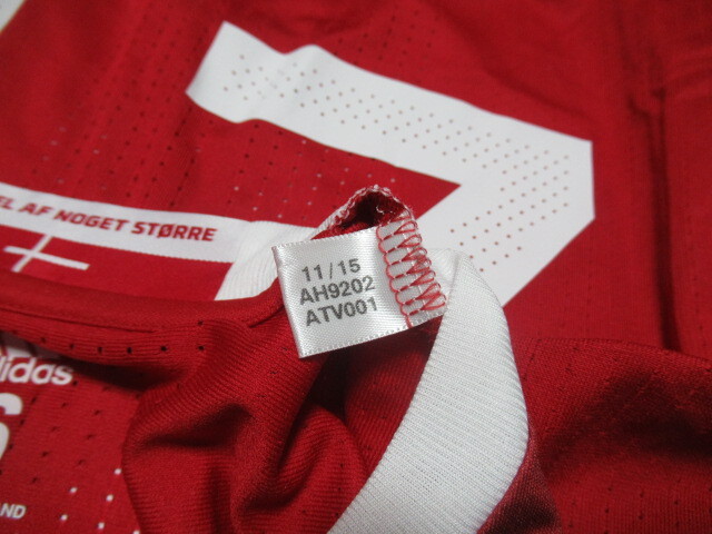 【非売品】選手支給品 デンマーク代表 2016-2017年 ホーム用 半袖 6(M)サイズ ヴィべ タイ製_画像5