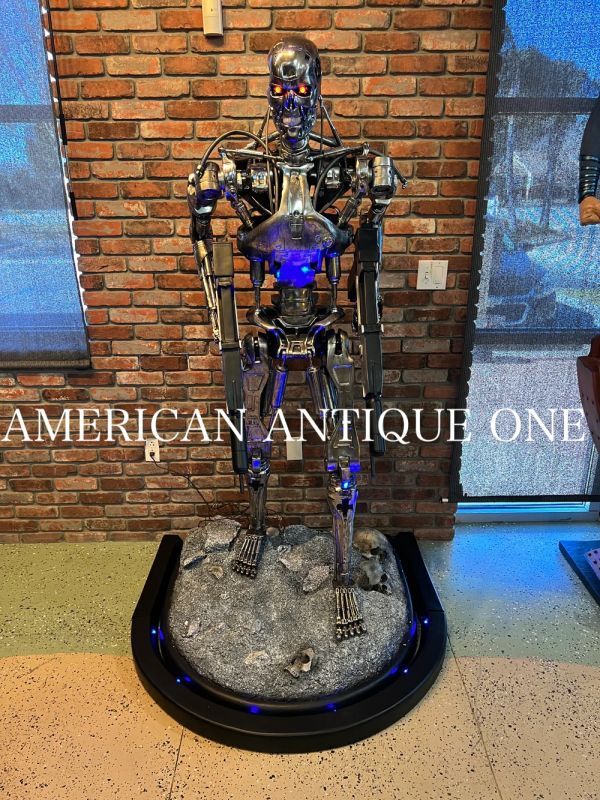 ターミネーター T-800 エンドスケルトン 等身大フィギュア　サイドショー　ライセンス品　ロサンゼルス支店より発送