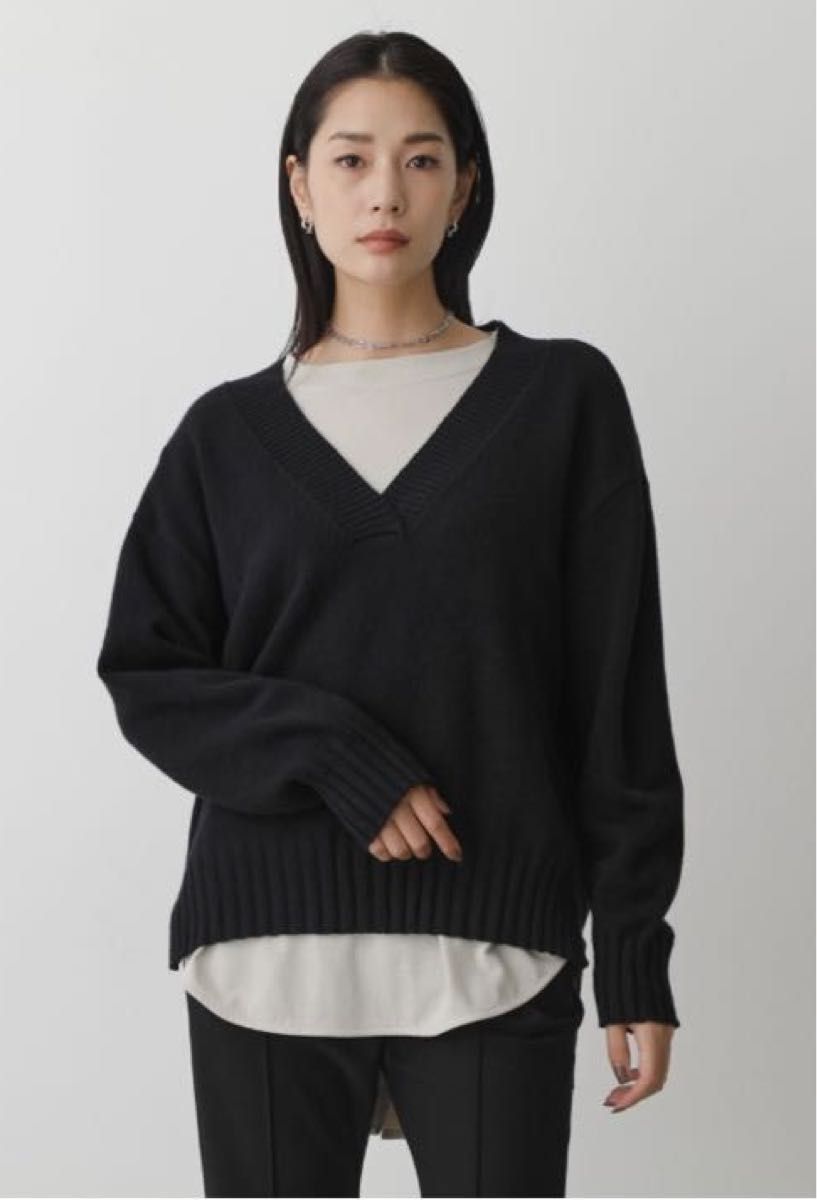 アズール　moussy Vネックニットトップス　ブラック　EMODA スライ ニット セーター 23区  無地　UNIQLO GU