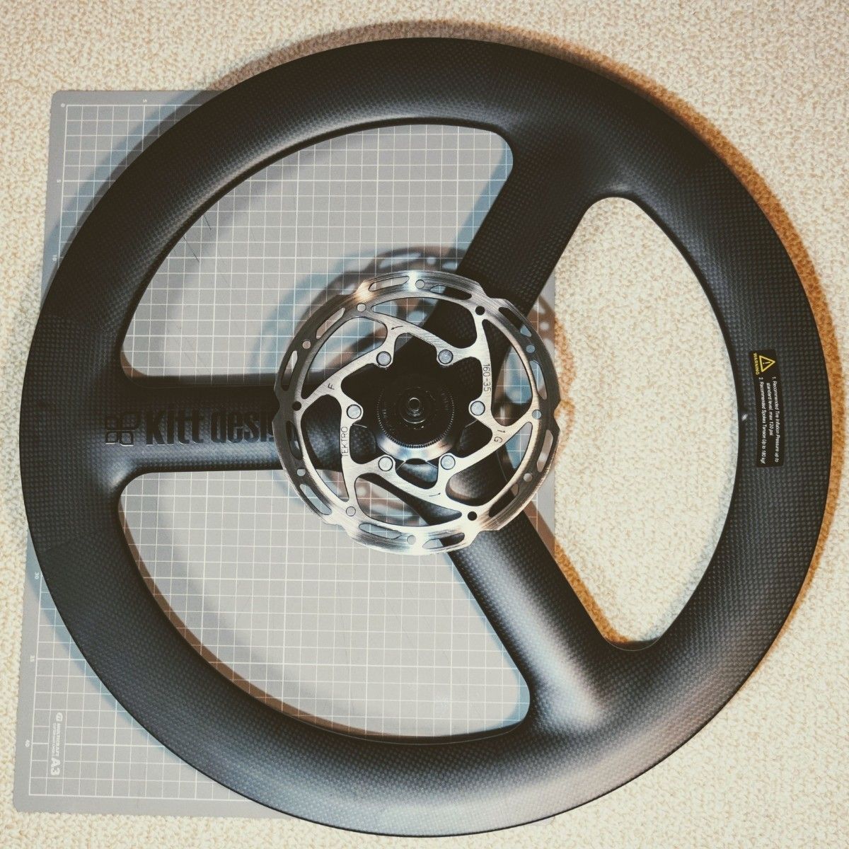 KITT DESIGN 20インチ451 カーボンバトンホイール ディスク KITT DESIGN 20インチ451 カーボンバトンホイール ディスク