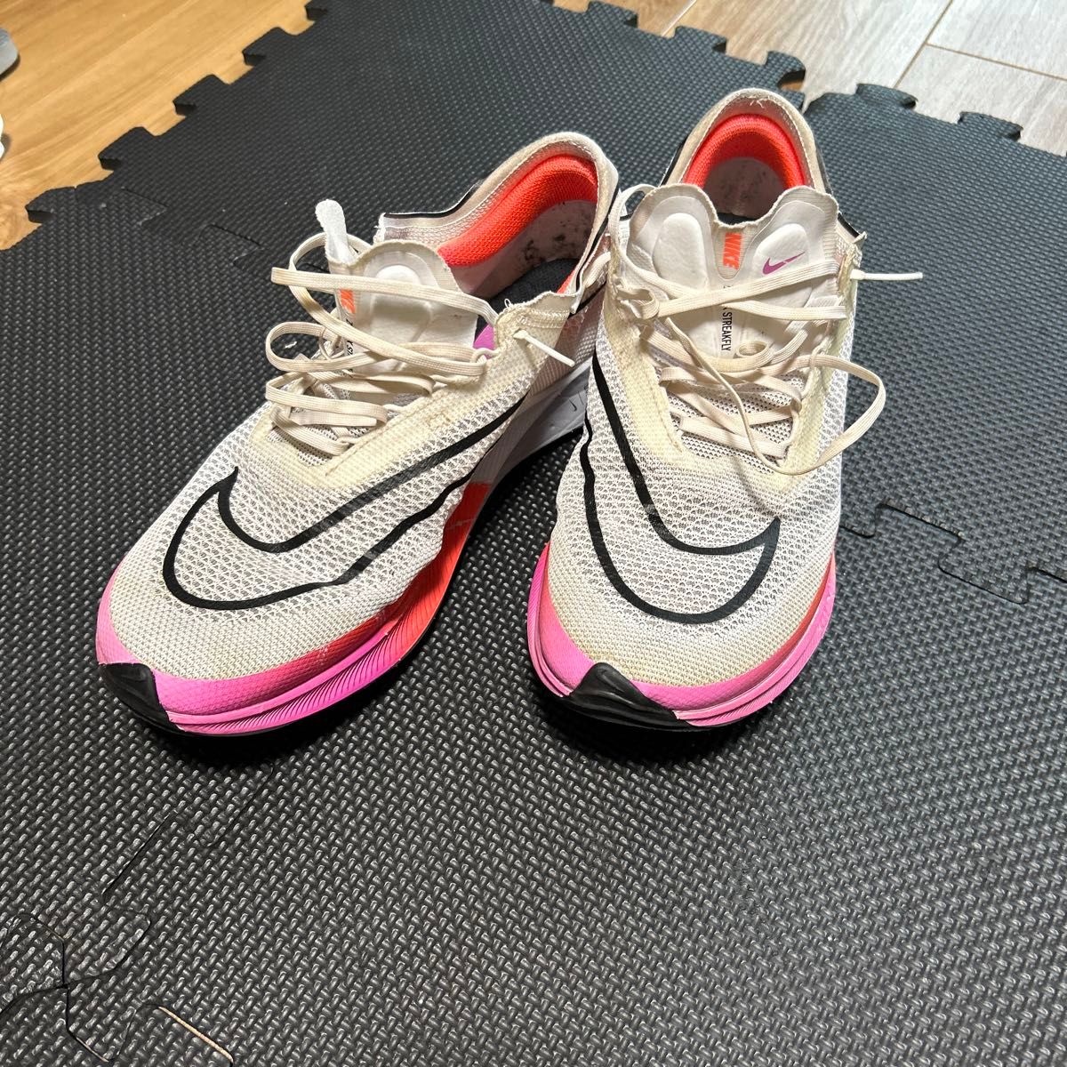 NIKE ストリークフライ 27 5cm|Yahoo!フリマ(旧PayPayフリマ) NIKE ストリークフライ 27 5cm|Yahoo!フリマ(旧PayPayフリマ)