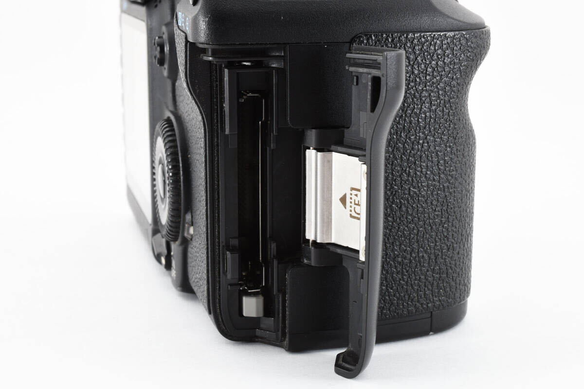 【並品】 Canon キャノン EOS 5D Mark II ボディ 一眼レフ カメラ 【動作確認済み】 #1275_画像10