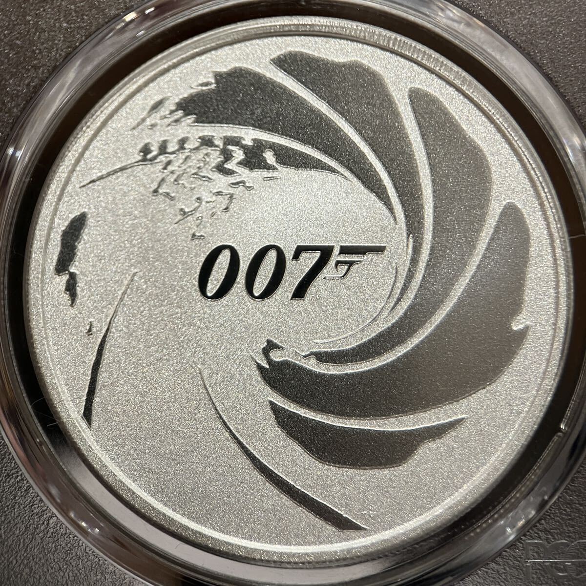 【最高鑑定】PCGS MS70 2020年 Tuvalu ツバル1ドル銀貨 007 ジェームズ・ボンド First Strike ファーストストライク_画像1