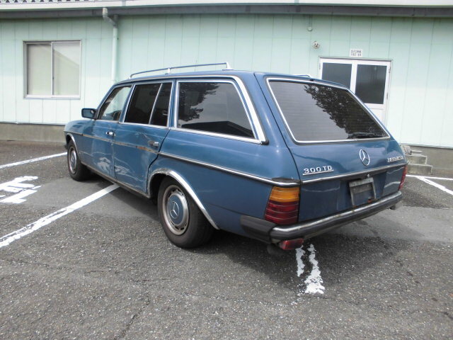 ★売切り★ W123 ベンツワゴン 書類付き 修理ベース 実動 静岡の画像2