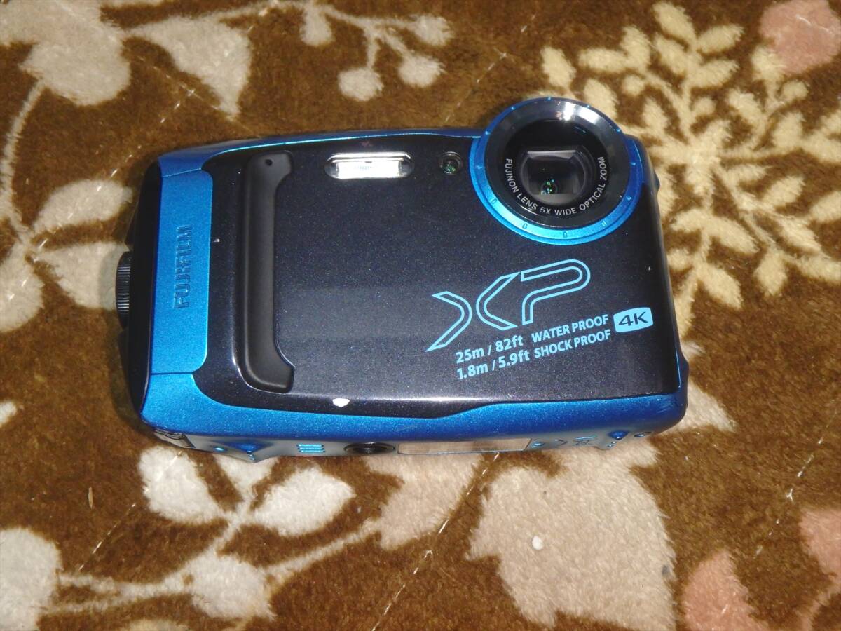 送料無料 FUJIFILM FinePix XP140 防水 デジタルカメラ 4ｋ ジャンク
