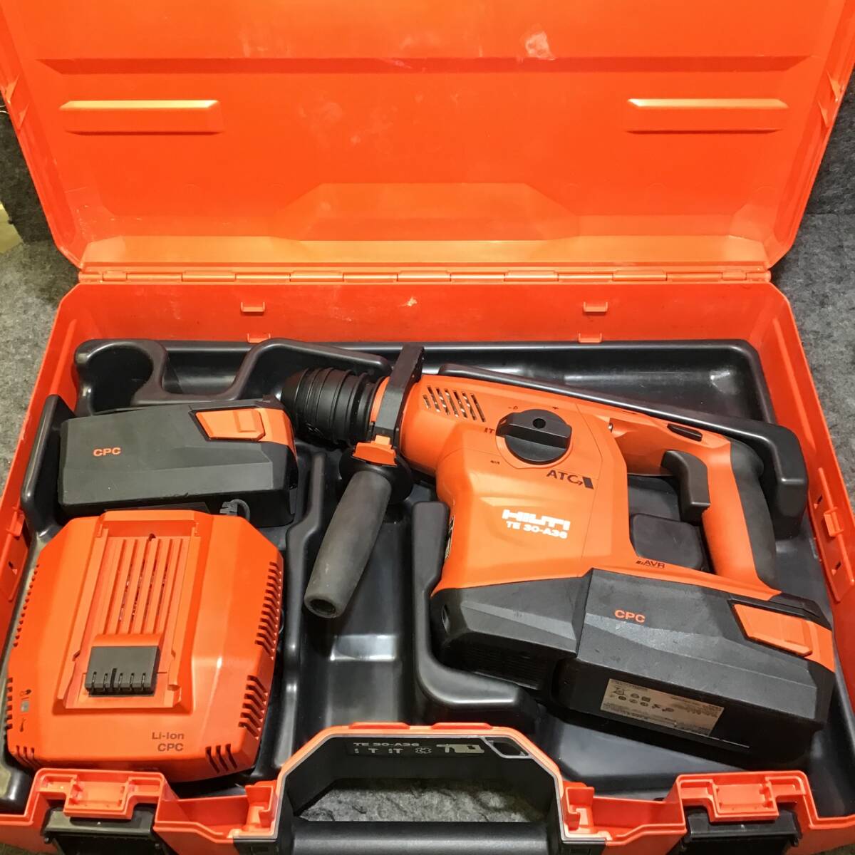 【中古品】ヒルティ(Hilti) 充電式ロータリーハンマー TE30-A36 T2/5.2Ah コンボ 3572197【桶川店】