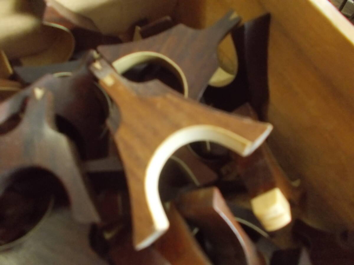 琴道具 まとめ 琴柱 琴爪 色々 琴部品 和楽器 古い道具の画像5
