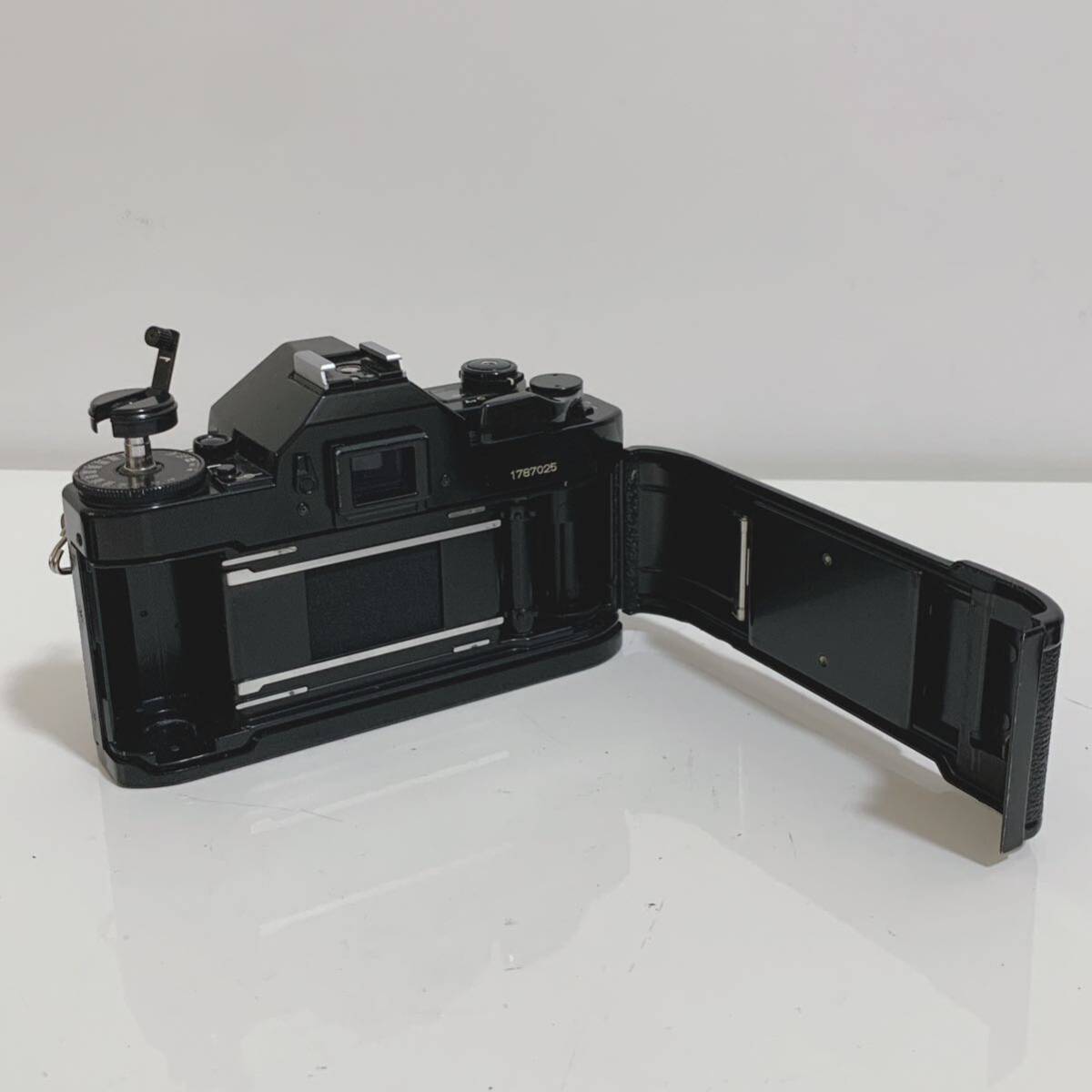 Canon キャノン A-1 フィルムカメラ 一眼レフカメラ 本体のみ ブラック ジャンク_画像9
