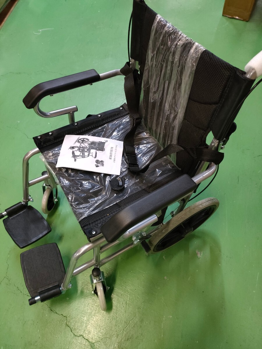 0603//2611 車椅子　介助用　介護　コンパクト　※同梱不可　訳あり品_画像1