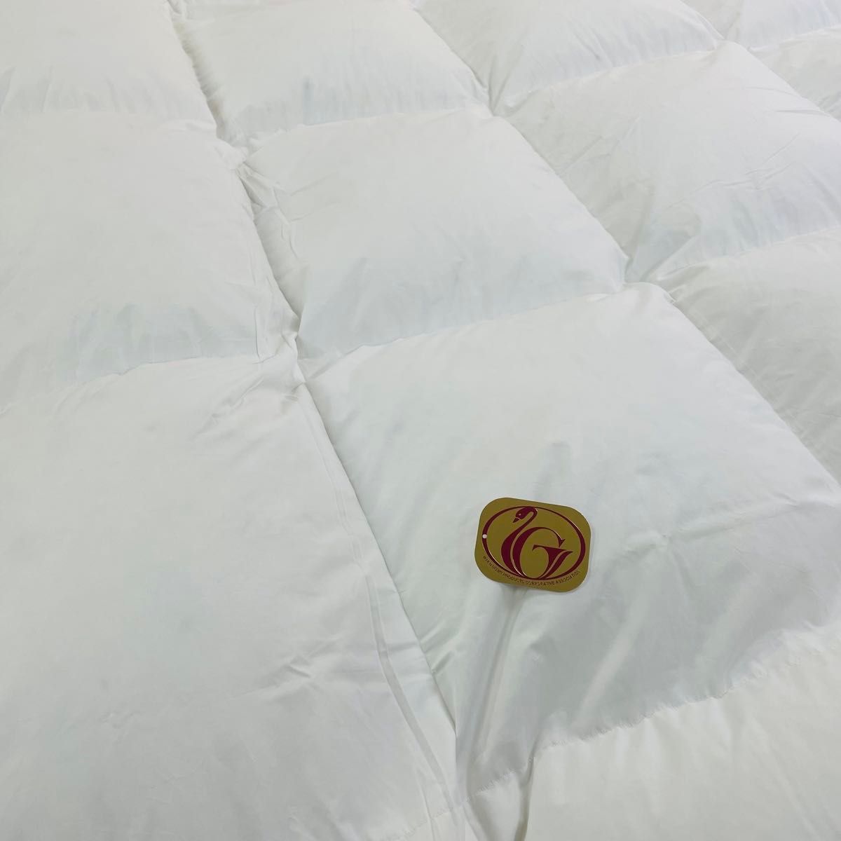 羽毛布団 ダブル ホテル仕様 ニューゴールド 日本製 190×210cm