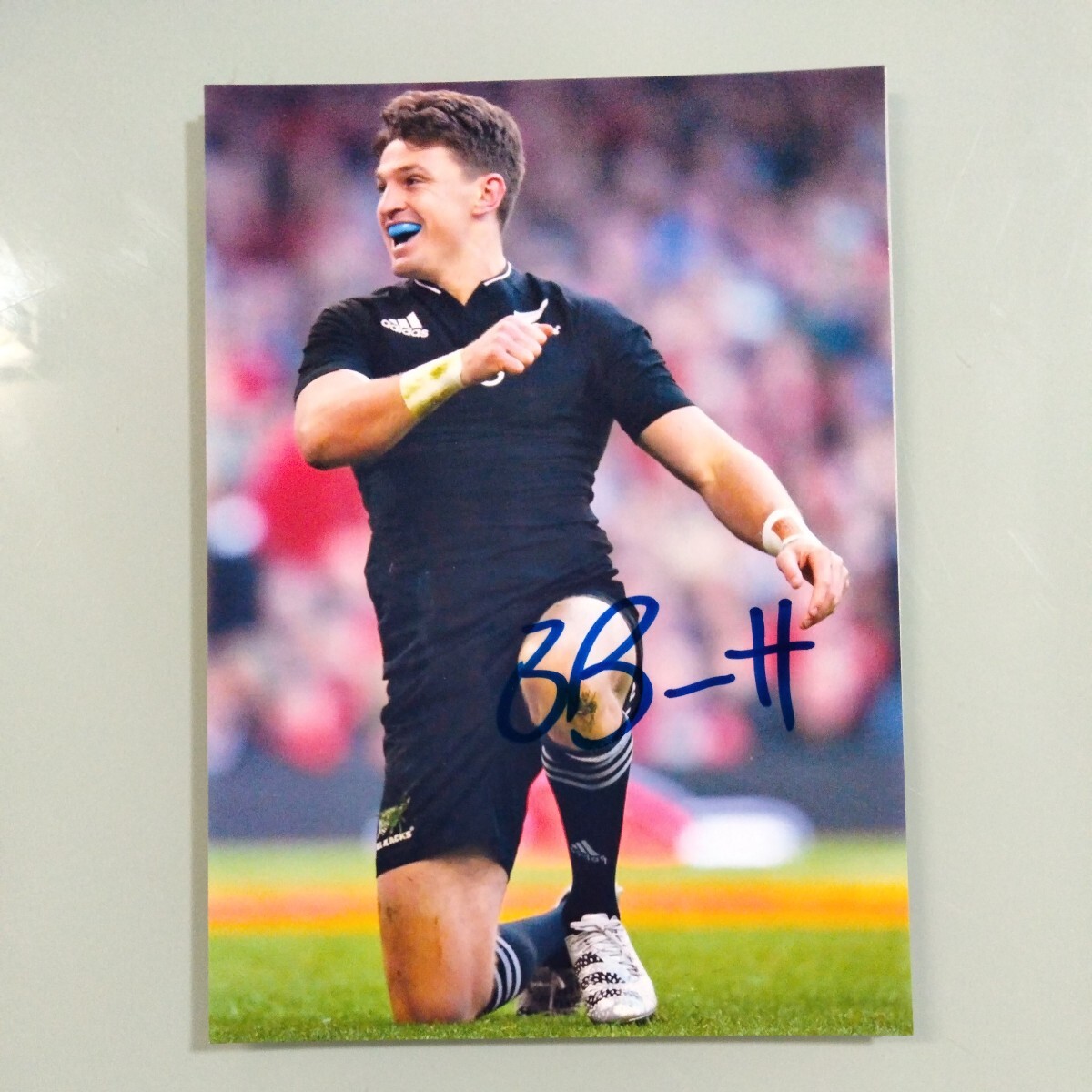 bo-ten*ba let with autograph 2L size photograph...Beauden Barrett