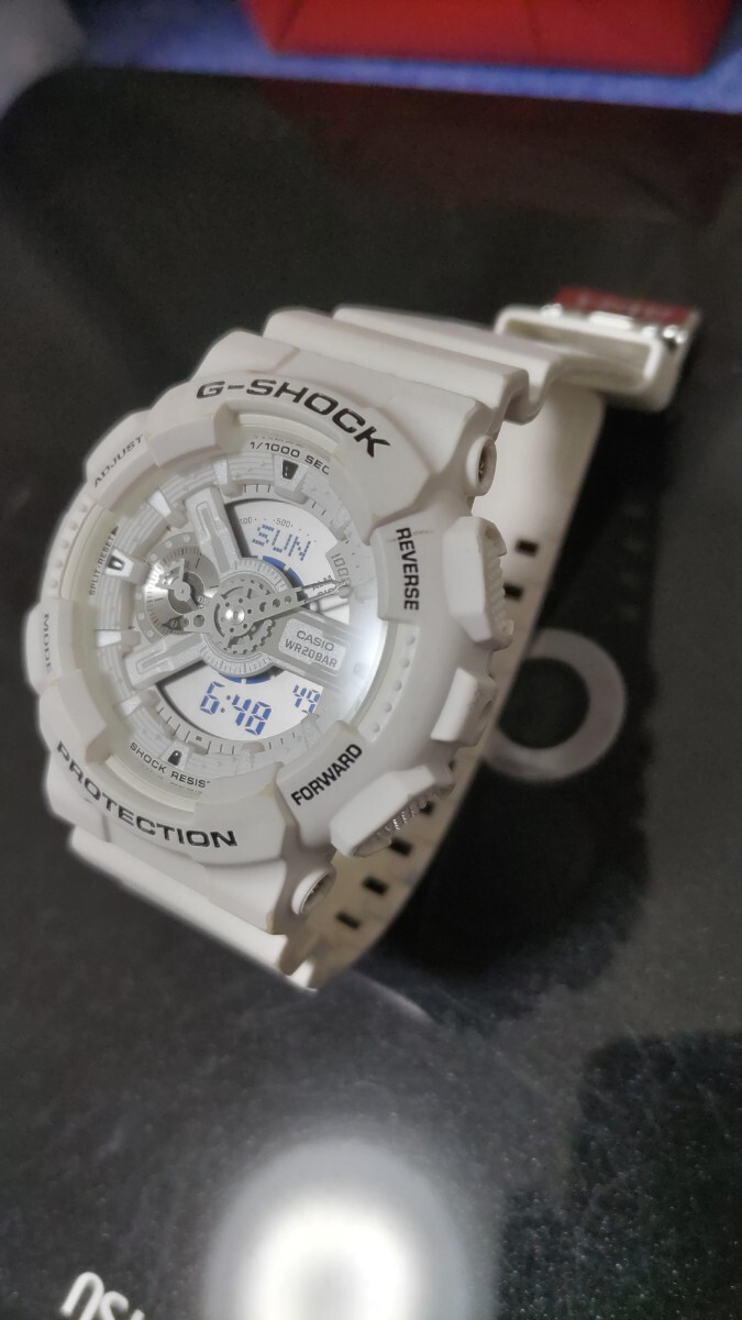 G-SHOCK CASIO GA-110MW 人気 白 ホワイト 美品 腕時計 カシオ Gショック ジーショック_画像2