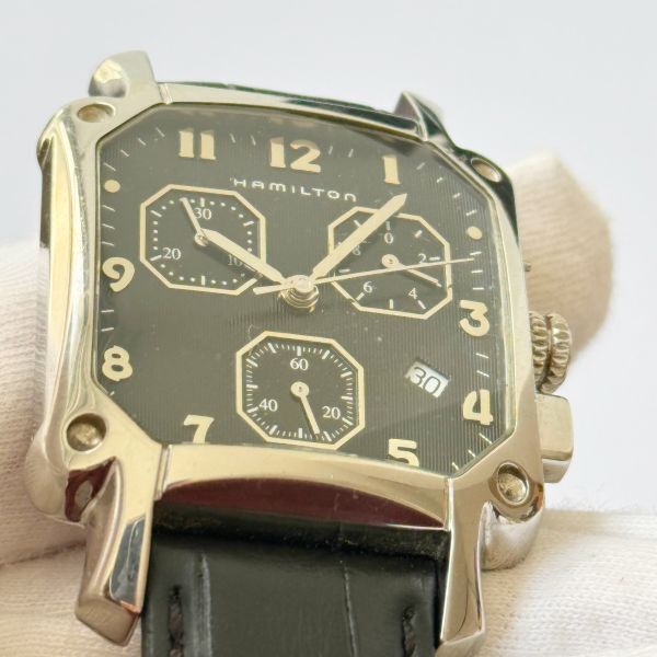 ◆ ハミルトン Hamilton ロイド クロノグラフ クォーツ 腕時計 H194120 メンズウォッチ 不動品 黒文字盤 純正バックル スクエア デイト_画像10