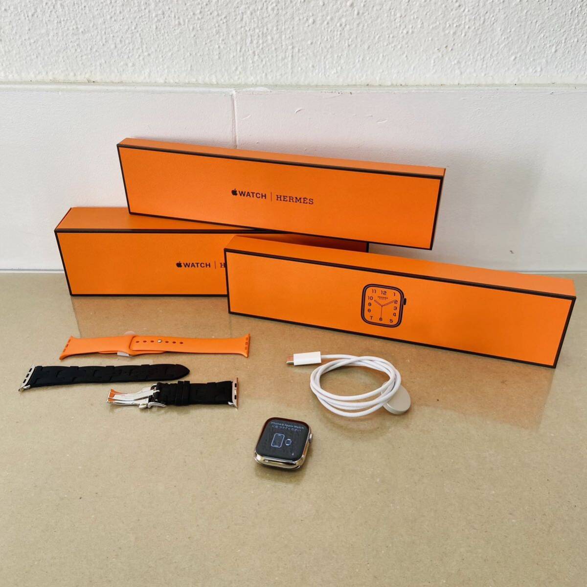 Apple Watch Hermes Series9 45mm GPS+Cellular SIMフリー　MRQP3J/A バッテリー 最大容量100% スポーツバンド+キリムバンド　 i17222_画像1