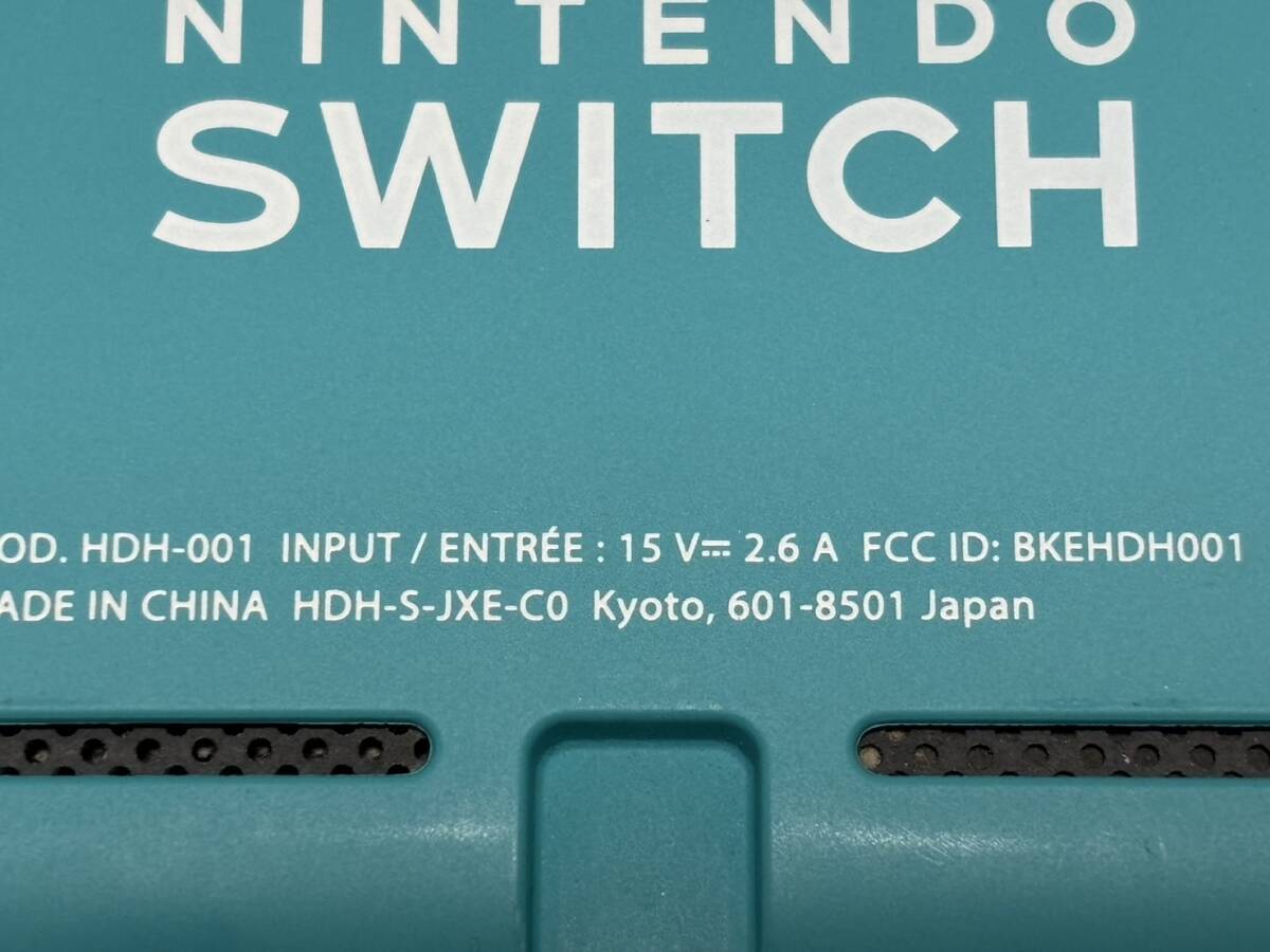 【中古良品】Nintendo Switch Lite ニンテンドースイッチライト　ターコイズグリーン_外箱あり　画面保護あり　純正ケース　社外外装付き_画像3