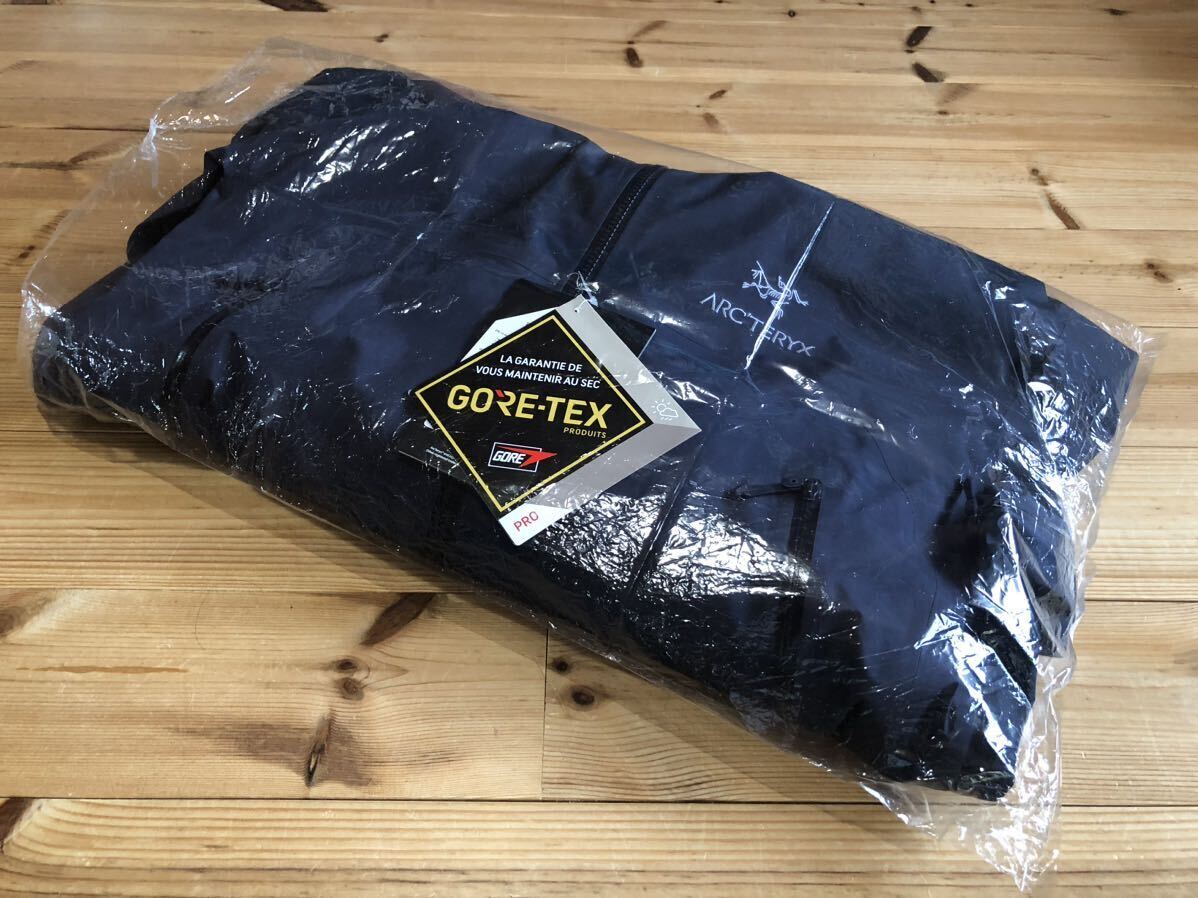 希少カラー Kingfisher Lサイズ ARC’TERYX Beta AR Jacket アークテリクス ベータ キングフィッシャー ネイビー 紺 gore-tex ゴアテックスの画像10