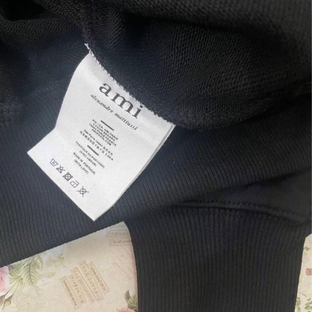 新品未使用 Amiparis アミパリ スウェットシャツ 男女兼用 M 新品未使用 Amiparis アミパリ スウェットシャツ 男女兼用 M