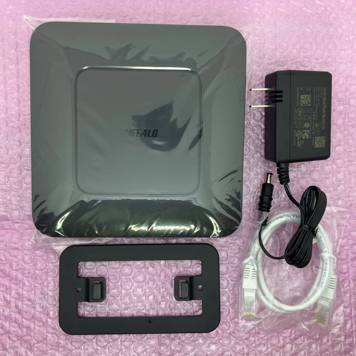 ★★送料無料★★美品 【 BUFFALO　無線LAN親機　Wi-Fiルーター　WSR-2533DHPLS-BK　ブラック 】[1733+800Mbps ac/n/a/g/b　Giga/IPv6対応]