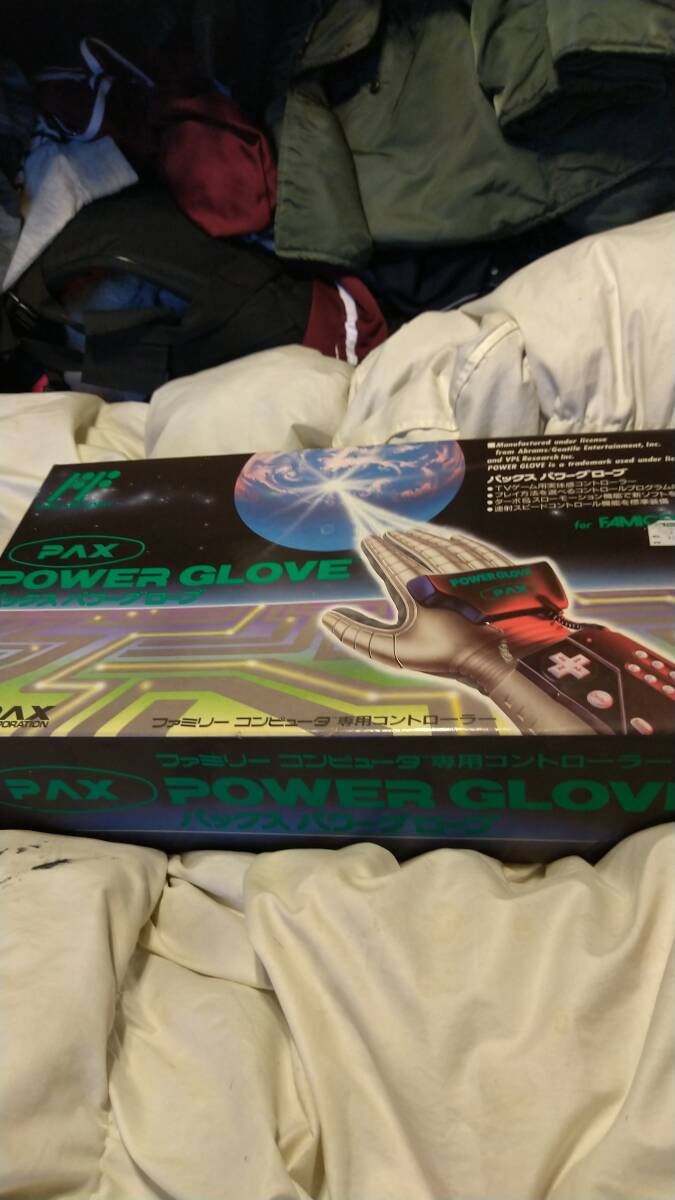 PAX 任天堂ファミコン コントロ-ラ- POWER GLOVE パワーグローブ 動作未確認になります。