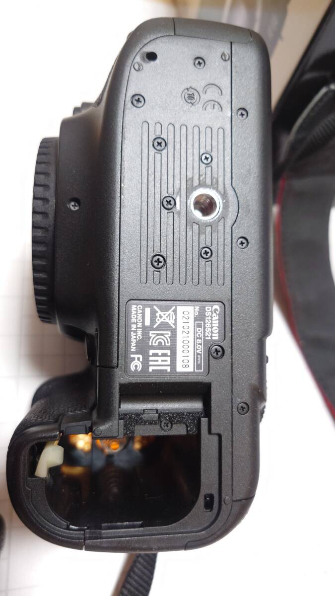 36500円 CANON EOS 5Ds本体、レンズ2本 - キヤノン 36500円 CANON EOS 5Ds本体、レンズ2本 - キヤノン
