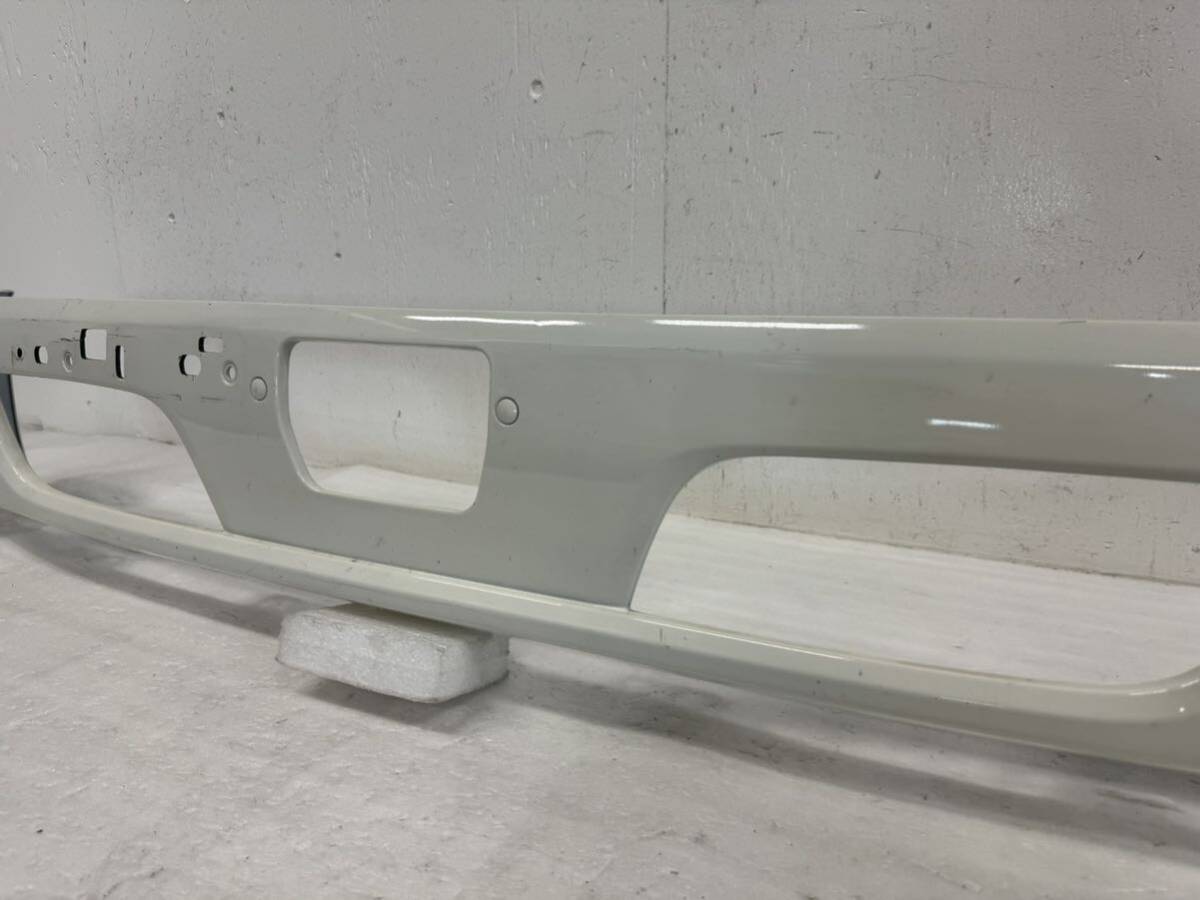 6M9 Toyoace Dyna XZU600 original front bumper white 058 ICS attaching vehicle for 