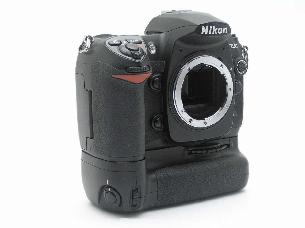 ★ハローカメラ★9738　Nikon D200.MB-D200付 Body ( No. 2069446 )1020万画素 【 付属品あり】動作品、現状　1円スタ－ト_画像2