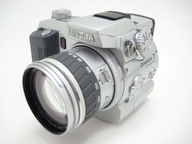 ★ハローカメラ★9605 MINOLTA DiMAGE 7 [520万画素 デジカメ] CFカード.単三電池4本使用/記録.再生OK 動作品 1円スタート 即決有り_画像2