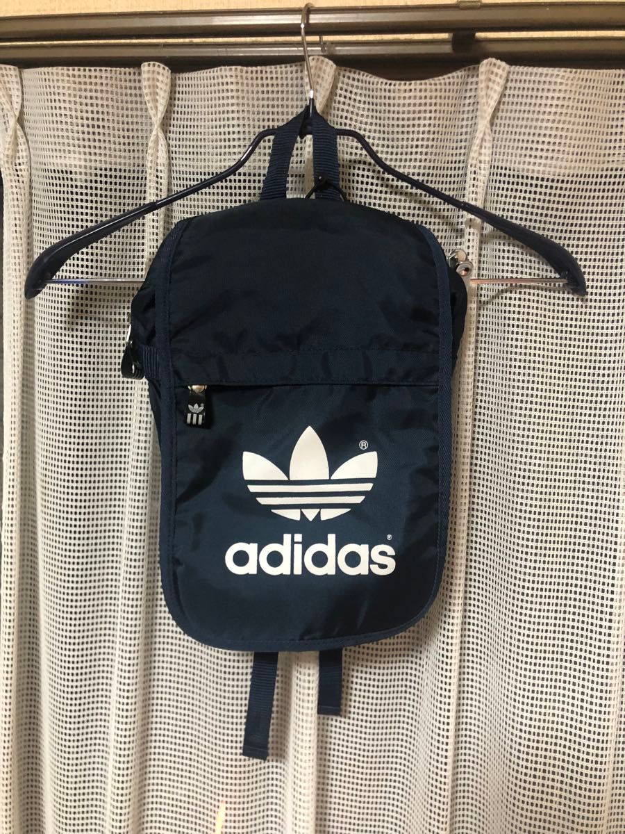 アディダス　adidas ミニリュック　美品