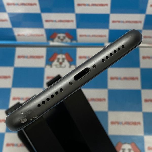 11492円 iPhone11 64GB docomo版SIMフリー バッテリー93%[128800 11492円 iPhone11 64GB docomo版SIMフリー バッテリー93%[128800