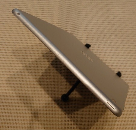 美品iPad第7世代(A2197)本体32GBシルバーWi-Fiモデル完動品動作確認済み1円スタート送料無料_画像4