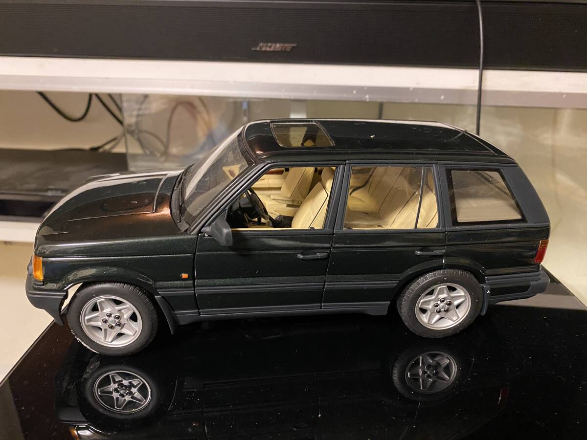 （3） AUTO RANGE ROVER 4.6HSE 1/18 破損有の画像3