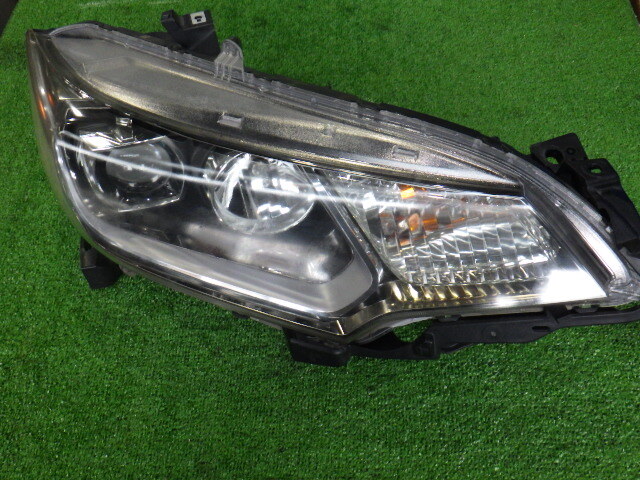 ホンダ フィット GP5 右ヘッドライト STANLEY W1948 LED ハイブリッドLパッケージ 【管理番号 0333 RG9-801】中古【小物】_画像1