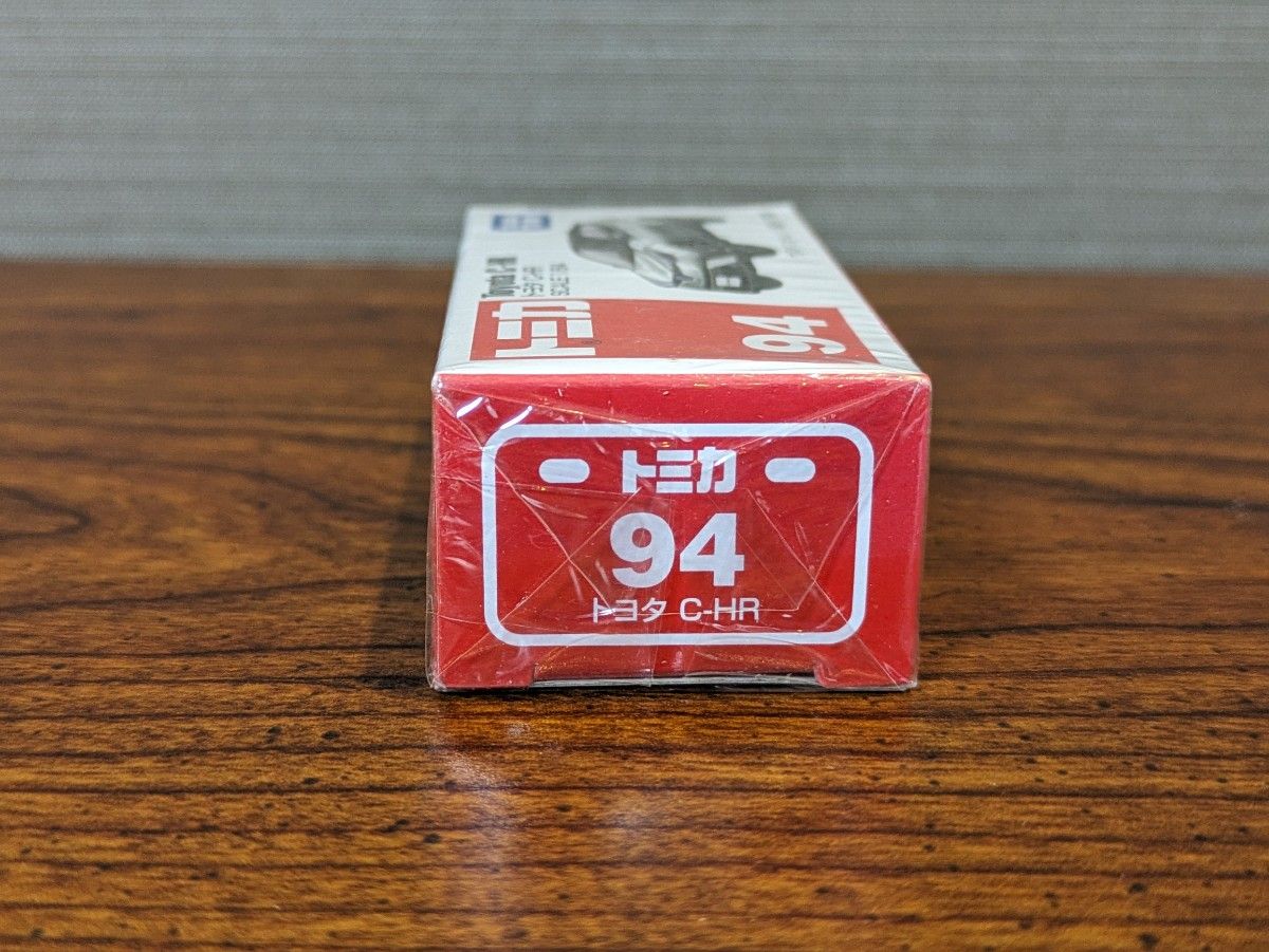 トミカ　No.94　トヨタCH-R 廃盤