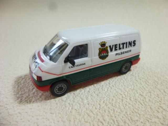 1/87　VW T4 フェルティンスビール　ヘルパ　_画像1