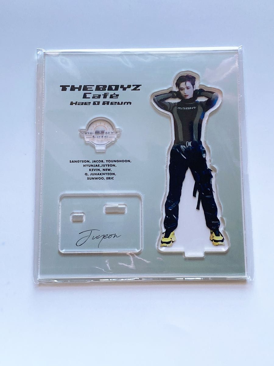 ジュヨン　カフェ　breaking dawn アクスタ　アクリルスタンド　ドボイズ　the boyz