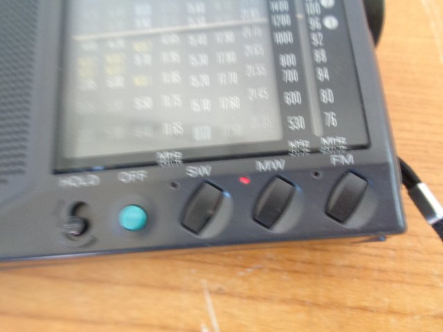 音出し確認済み　SONY/ソニー 9BANDS ICF-FW22 コンパクトラジオ_画像3