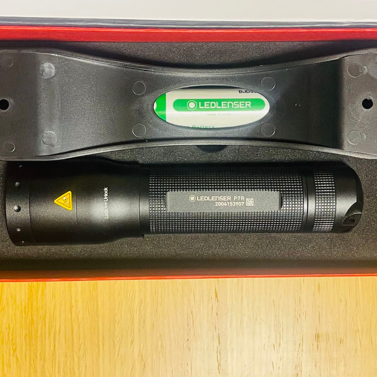 【ほぼ新品】Ledlenser(レッドレンザー) P7R 防水機能付 LEDフラッシュライト USB充電式