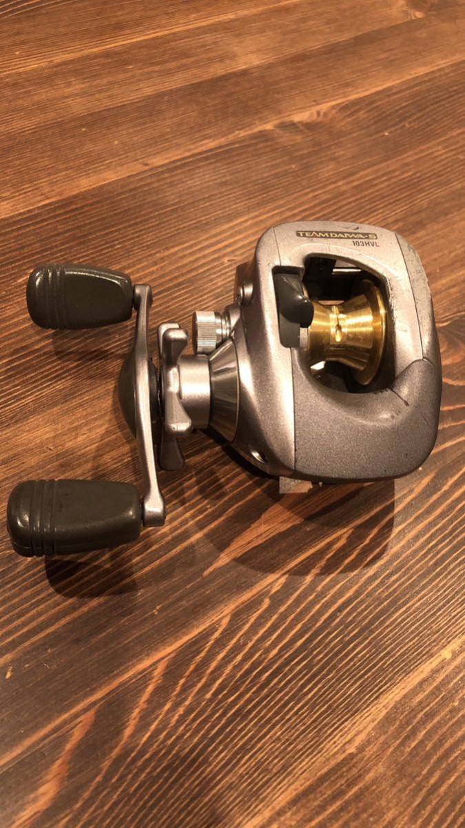 チームダイワ　TD-S 103HVL ベイトリール DAIWA ダイワ 左ハンドル_画像1