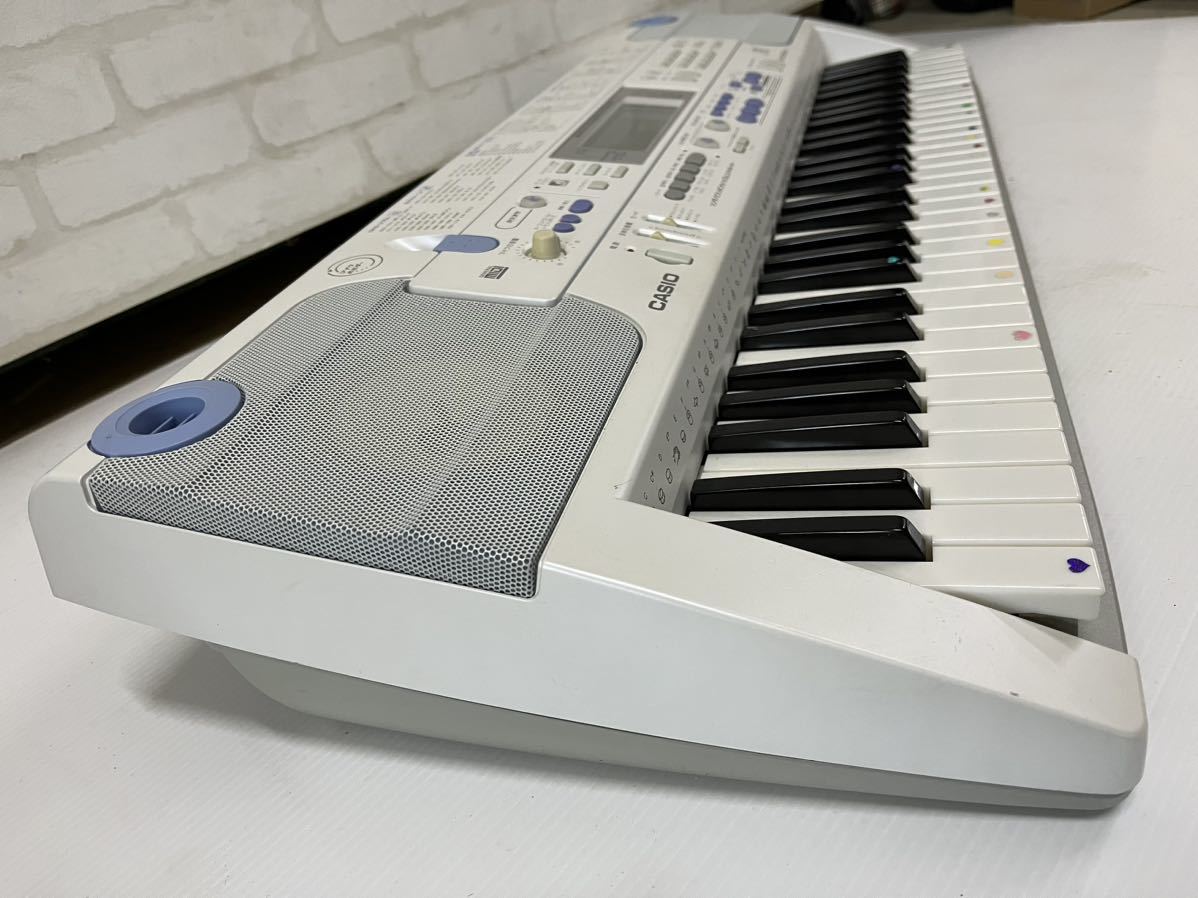 YK9770 電子ピアノ キーボード CASIO LK-203TV 光ナビゲーションキーボード ACアダプター付き 出音確認済み 現状品の画像6