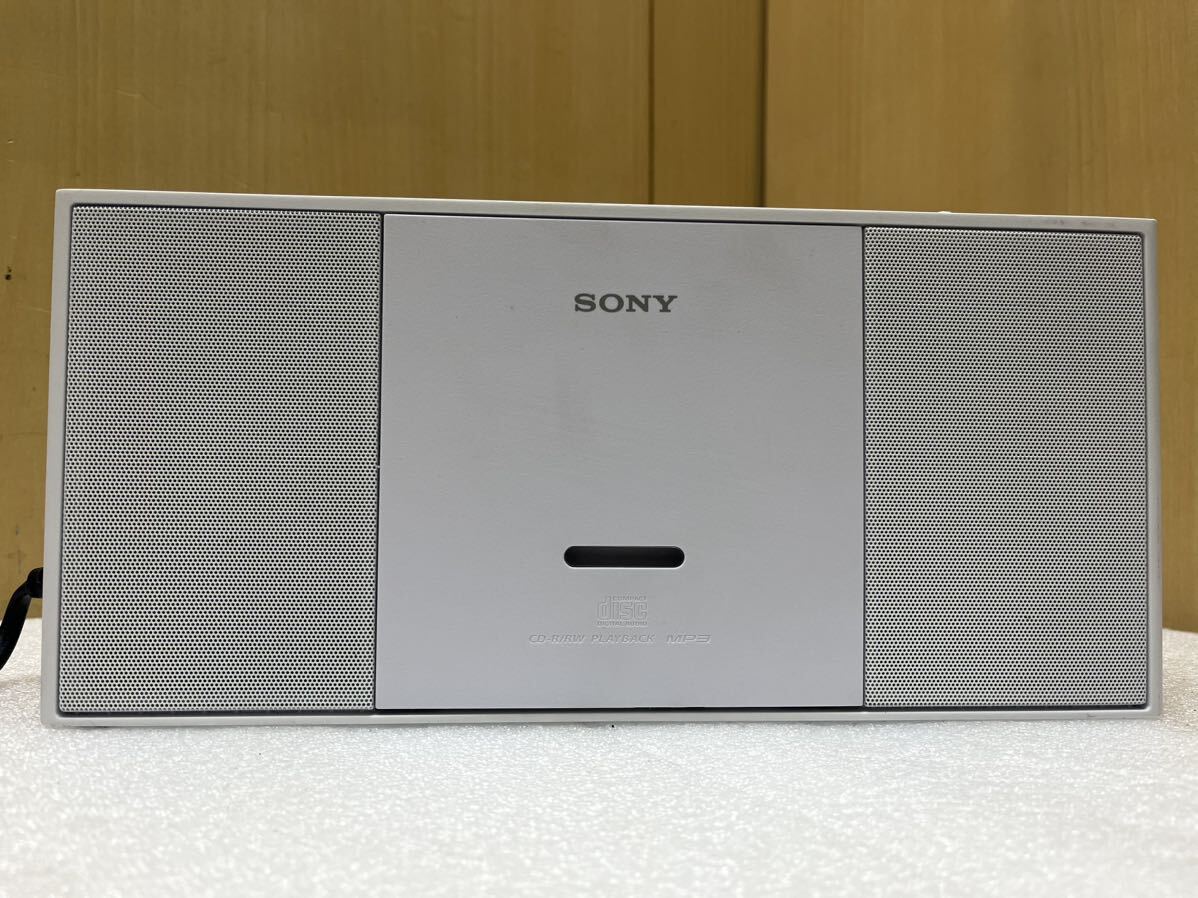 HY0424 SONY ソニー パーソナルオーディオシステム CD/FM/AMラジオ CDデッキ CDプレーヤー CDラジオ ZS-E30 CD再生OK 現状品の画像1