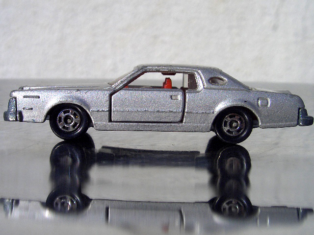 ●70S TOMICA 怪しい マシンガン野郎の愛車 リンカーン コンチネンタル Lincoln CONTINENTAL MK Ⅳ V8 ラグジュアリー クーペ 旧車 旧車會_画像4