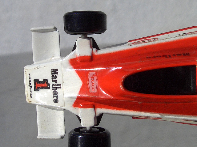 ■70s TOMICA F1 Marlboro McLaren M26 マルボロ マクラレーン FORD DFV 究極 ウイングカー フォード・コスワース ラウダ×ハント 入手困難の画像6