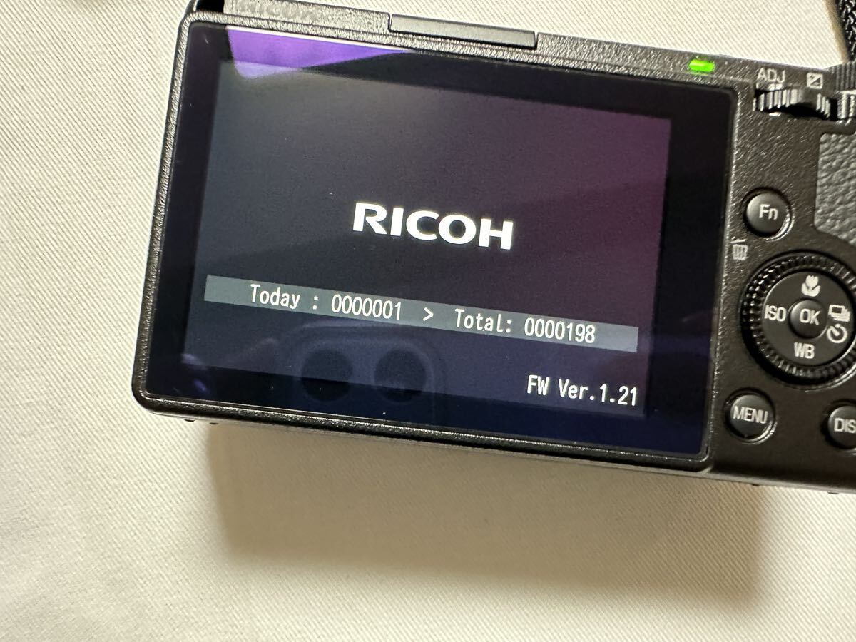 RICOH GR IIIx リコー GR3x 極美品 付属品多数 使用回数少 40mm APS-C コンデジ デジカメ カメラ 写真 スナップの画像6