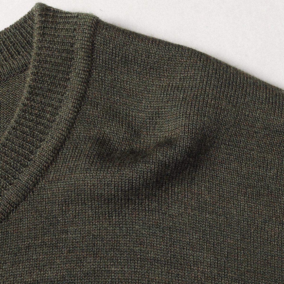 vivienne westwood Vivienne Westwood knitted size :48 one Point o-b embroidery high gauge wool knitted sweater khaki 