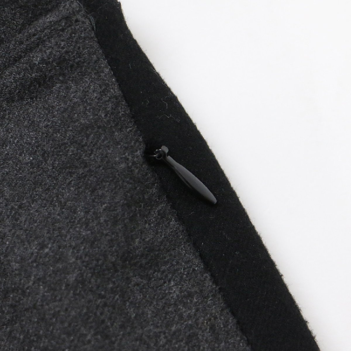 FLORENT Florent брюки широкий угольно-серый черный 34(XS) распорка боковой линия центральная стойка n tuck низ брюки 