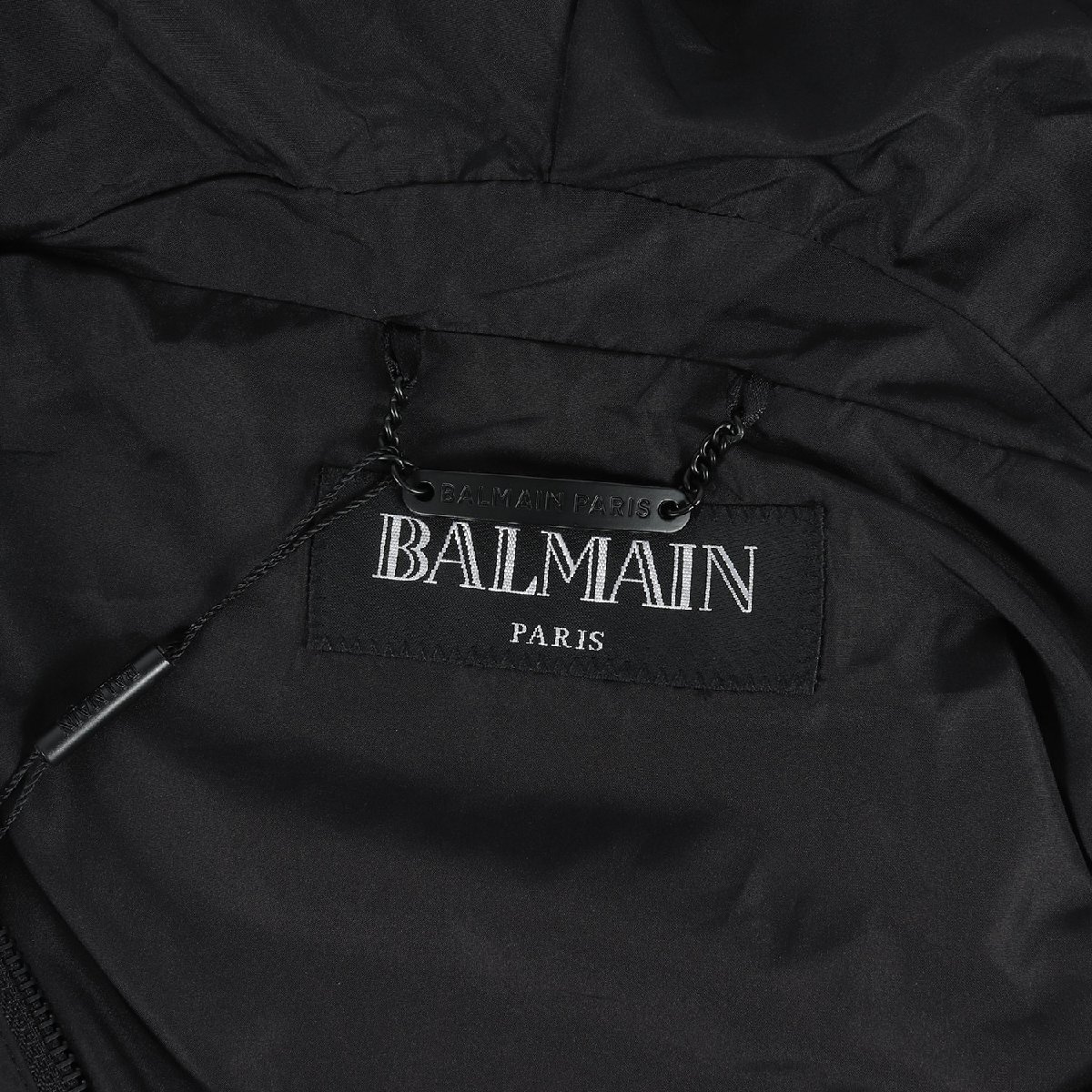 新品同様 BALMAIN バルマン ジャケット サイズ:48 近年モデル ロゴテープ フーデッド フルジップ ナイロンジャケット パーカー ブラック_画像3