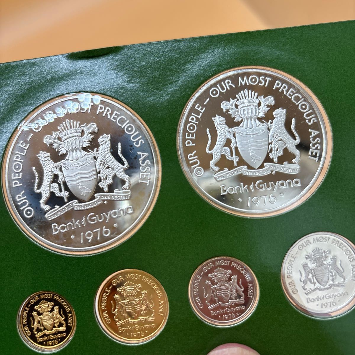 2. ガイアナ共和国 大型銀貨 含む 1976年 プルーフ ミントセット フランクリンミント 外国コイン 外国貨幣 貨幣 古銭 記念貨幣の画像5