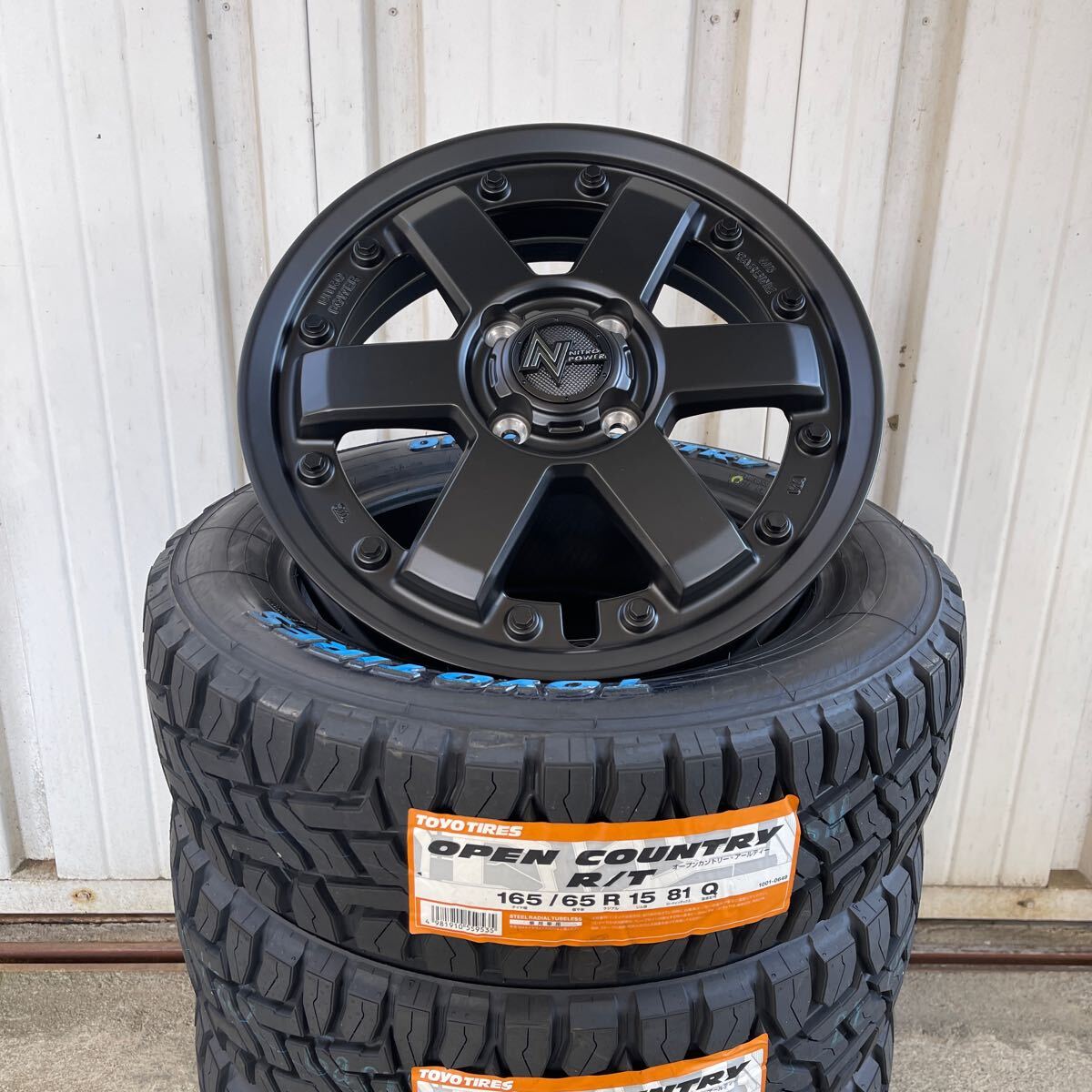 ナイトロパワーM6カービン◆ TOYOオープンカントリーRT◆165/65R15◆4本セット◆ダイハツタフト　軽トラ軽バンホワイトレターガンブラック_画像2