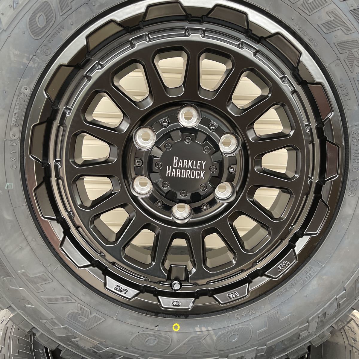 バークレイハードロック リザード◆TOYOオープンカントリーRT 215/70R16 日産 キャラバン NV350 4本セット 139.7-6H 16×6.5J+48の画像3